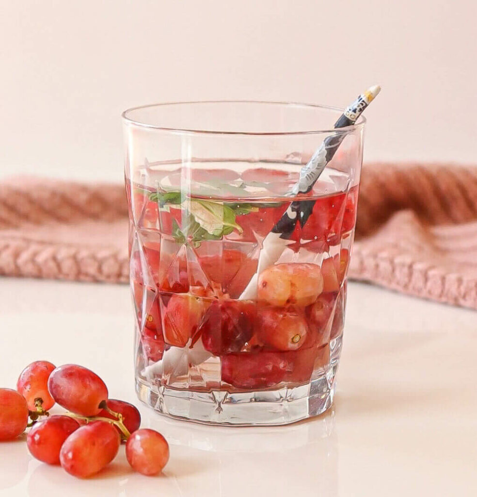 Grape & Strawberry & Mint