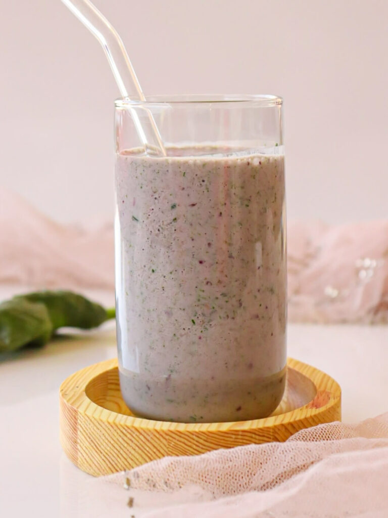Breakfast Smoothie (Blueberries & Yogurt)