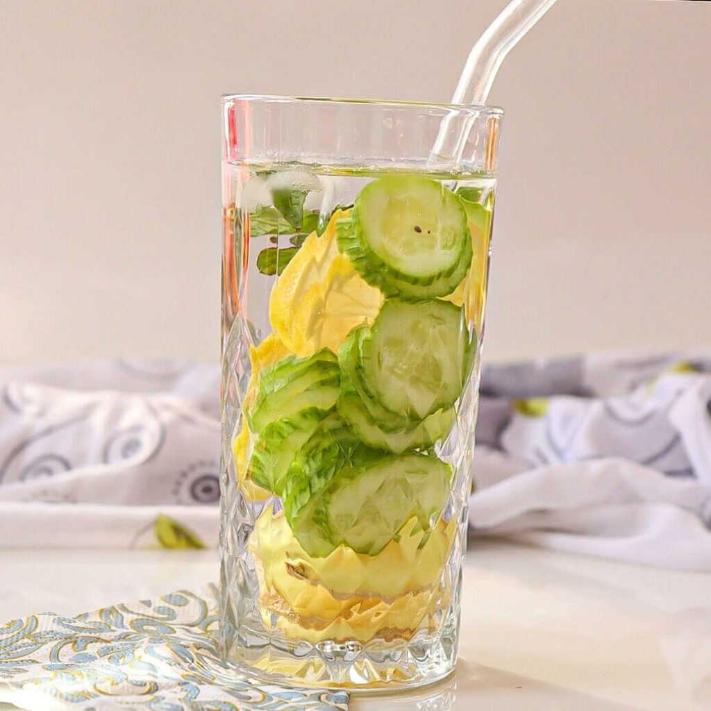Ginger & Lemon & Cucumber Detox Water