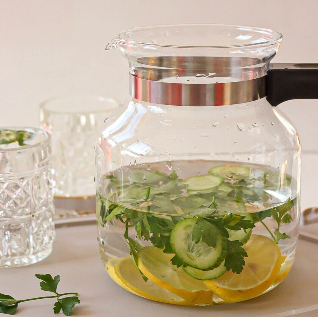 Parsley & Cucumber & Lemon Detox Water