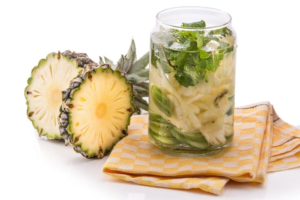 pineapple detox water