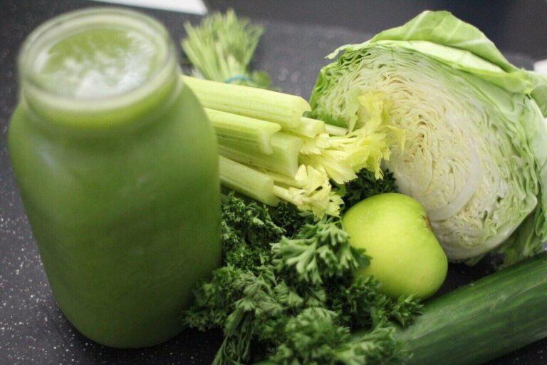 Greens for Renewal: Green Juice Detox Recipe